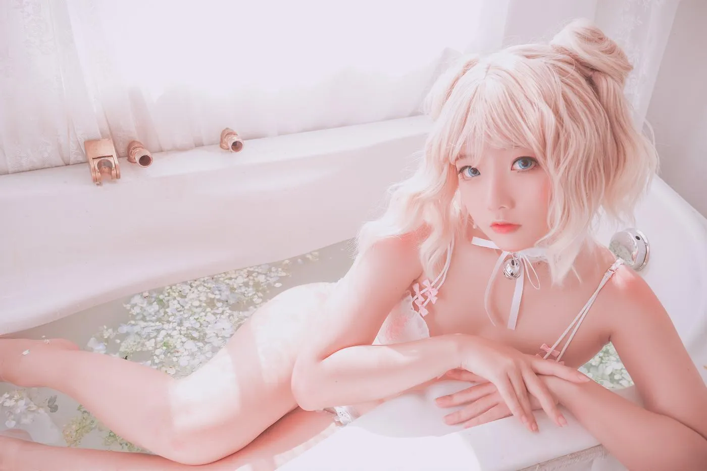 Messie Huang – NO.13 Pure Bath [26P]插图8
